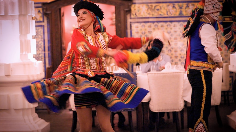Dinner with Folkloric Show at Casa Tambo Restaurant