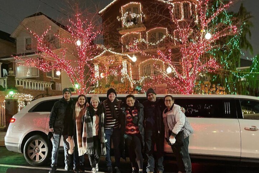 Manhattan and Dyker Heights Christmas Lights Tour by Limousine