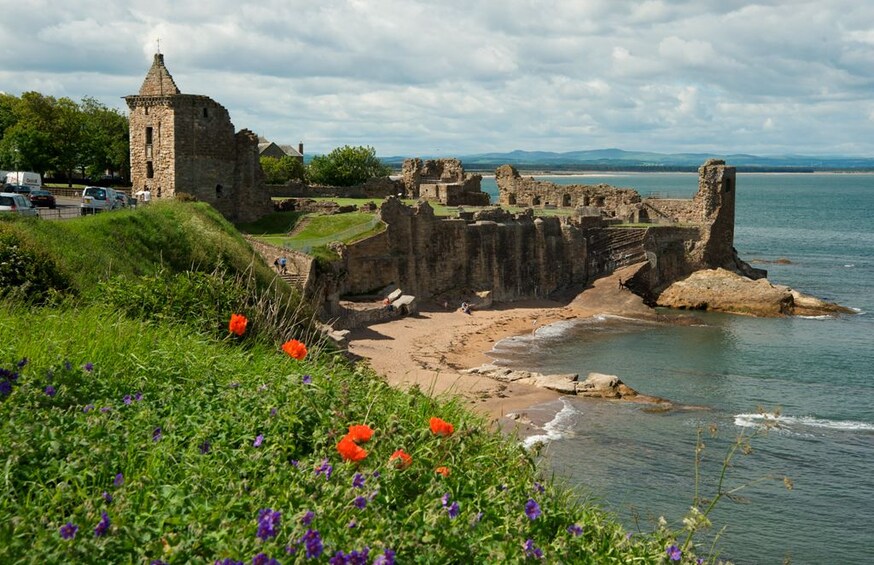 Stirling, Distillery and Saint Andrews - Spanish Tour Guide