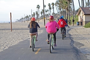 Dana Point & Huntington Beach: Kayak, E-bike & Lunch