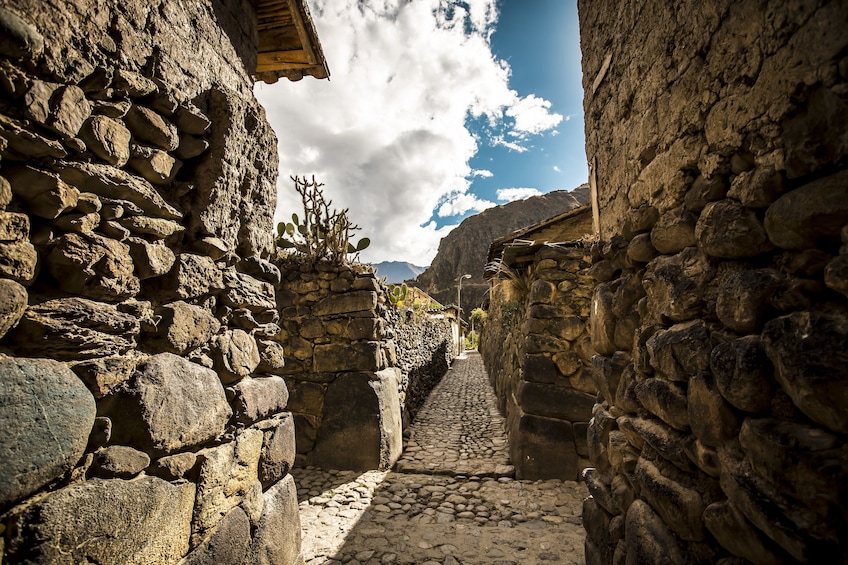 Private Sacred Valley Tour: Yucay, Ollantaytambo & Chinchero