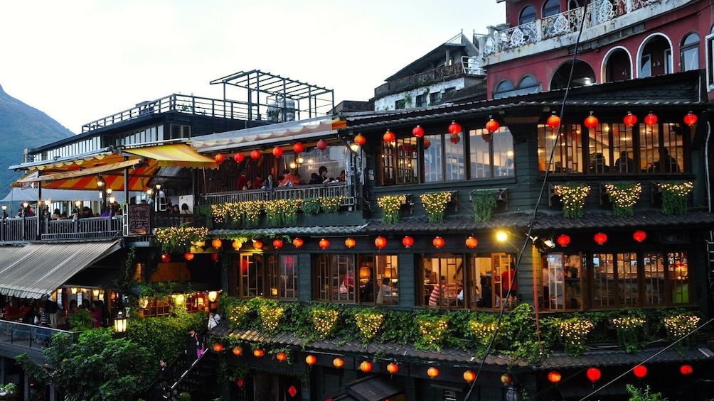 Show item 2 of 10. Taiwan Bus Tour: Yehliu, Shifen, Jinguashi, Night in Jiufen