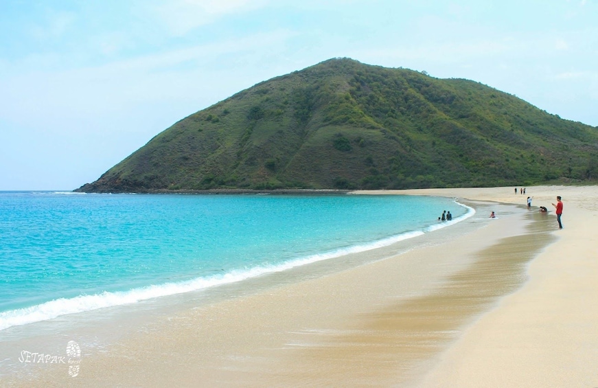 South Lombok Beach Discovery Tour with Lunch