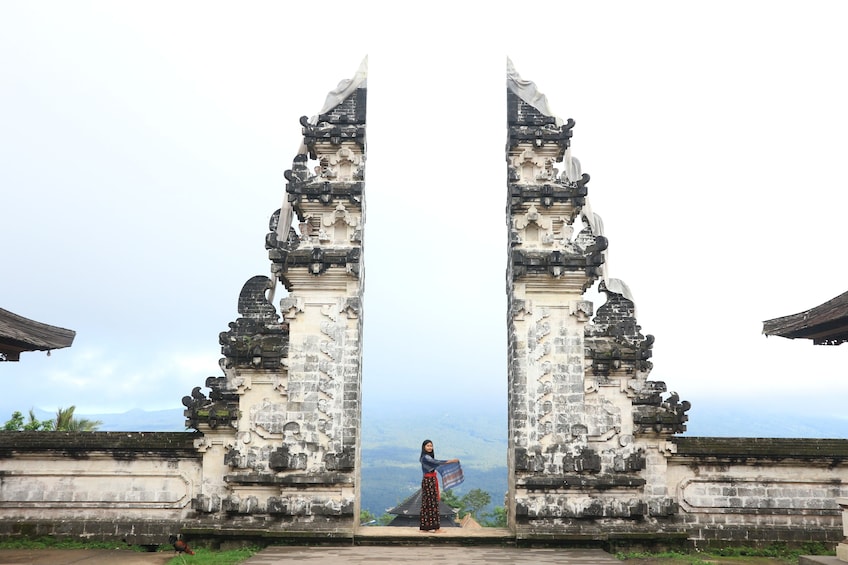 Lempuyang Temple Tour – The Gate of Heaven with Lunch