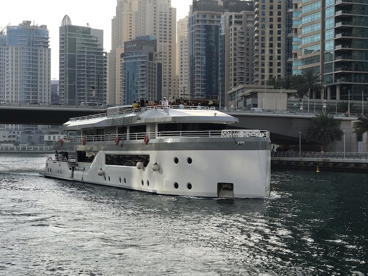  Luxury Dubai Marina Cruise - Mega Yacht 