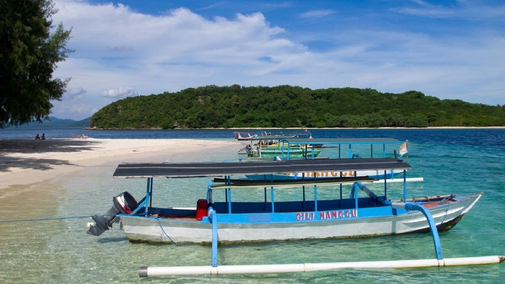 (Private Boat & Lunch) Gili Nanggu Snorkeling Tour