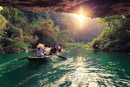 Trang An Cave Boat Trip - Hoa Lu Temple Full Day Tour