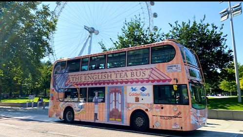 London Afternoon Tea och panoramatur med dubbeldäckad buss