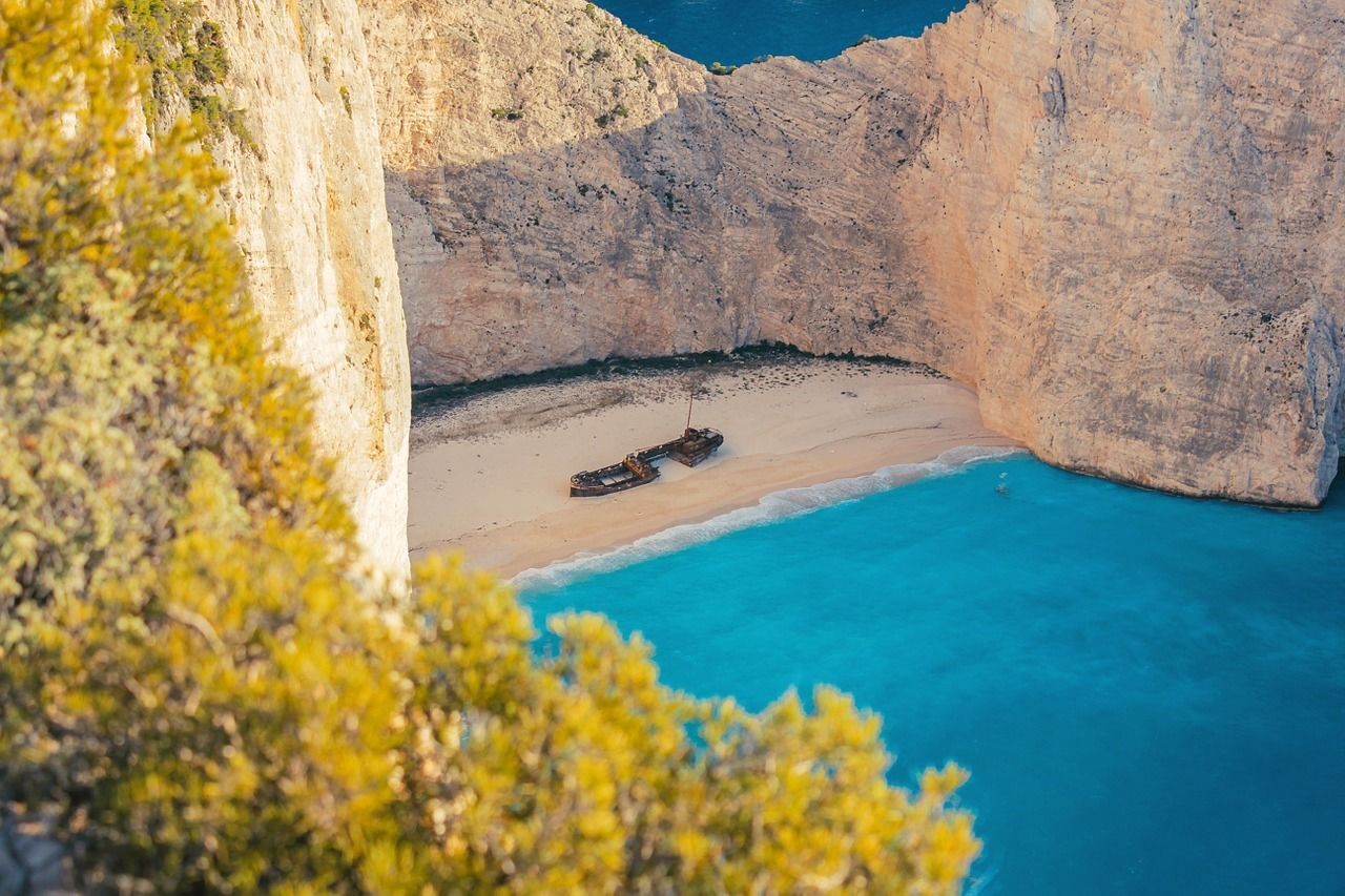 tour-to-the-shipwreck-beach-in-zakynthos