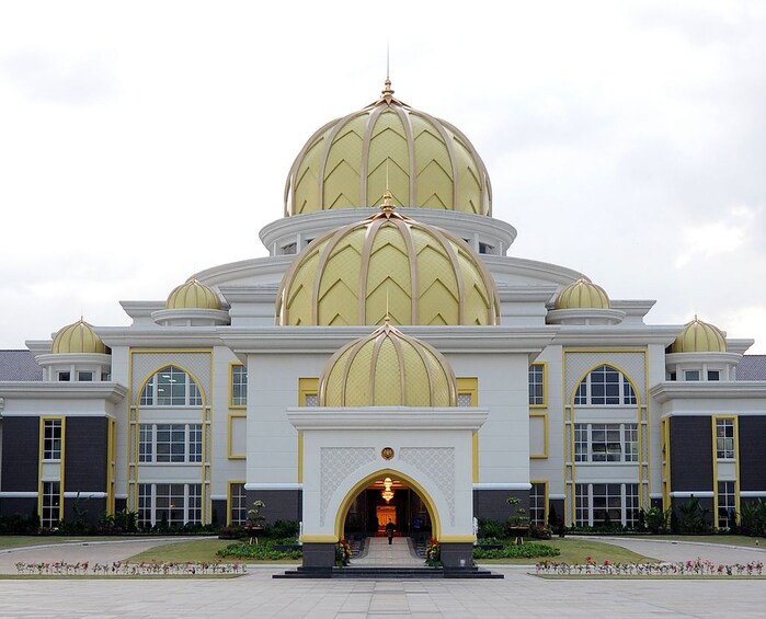 Kuala Lumpur City tour With KL Tower Visit 