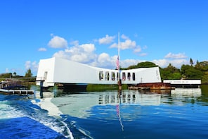 Maui to Oahu: Day at Pearl Harbor/Beyond the Call to Duty