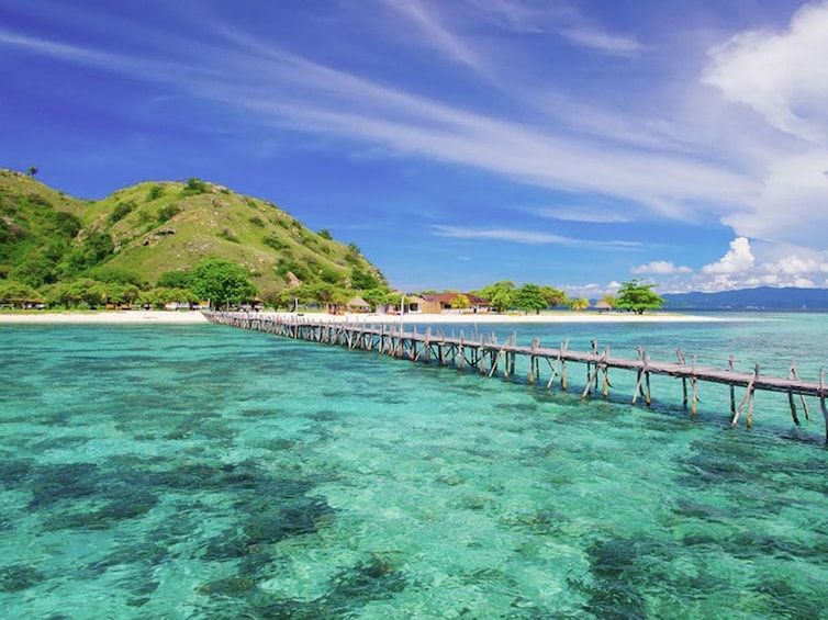 3 Day Private Liveaboard Komodo Tour with Flight from Bali