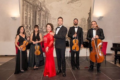 El Gran Concierto de Opera Arias en el Palazzo Poli - Fontana di Trevi