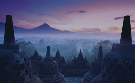 Yogyakarta Borobudur Sunrise Join Tour with Breakfast