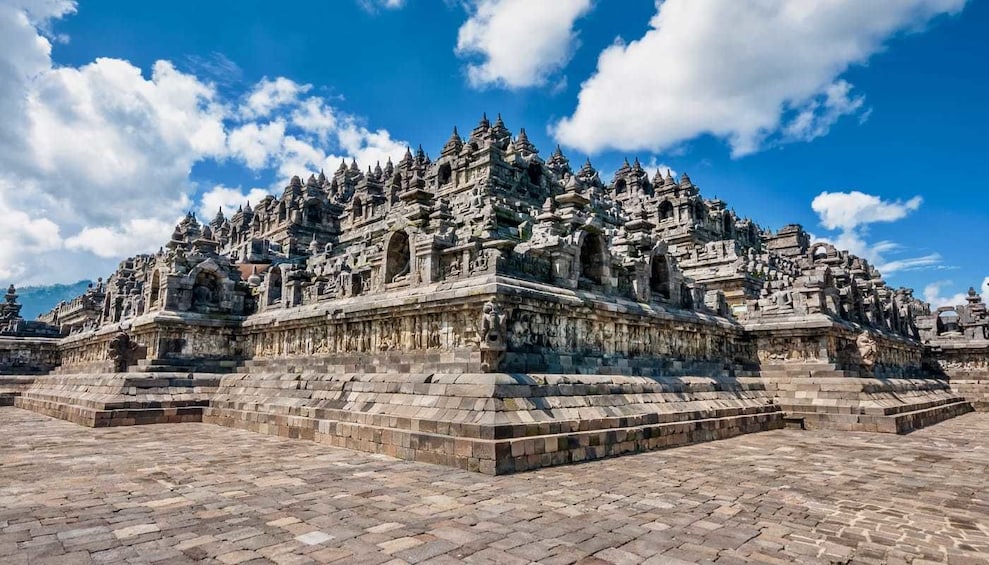 Yogyakarta 3 Temple Borobudur, Mendut, Prambanan Join Tour