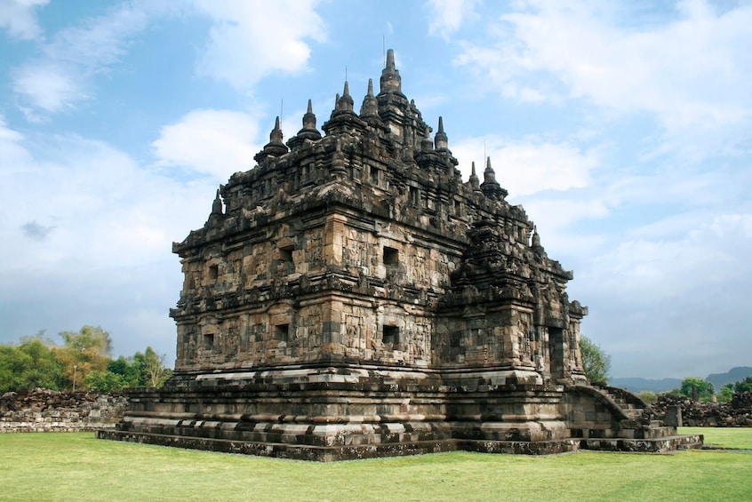 Yogyakarta 3 Temple Borobudur, Mendut, Prambanan Join Tour