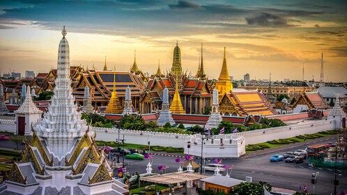 Grand Palace og Thonburi Klongs: En naturskøn morgentur