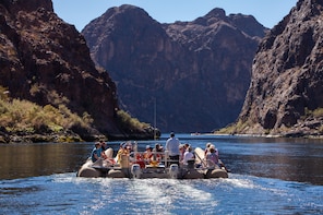 2 Hour Guided River Tour to Hoover Dam