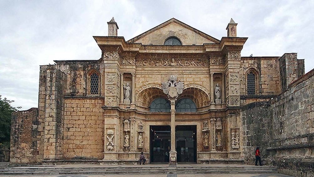 Full-Day Santo Domingo City Tour from Punta Cana