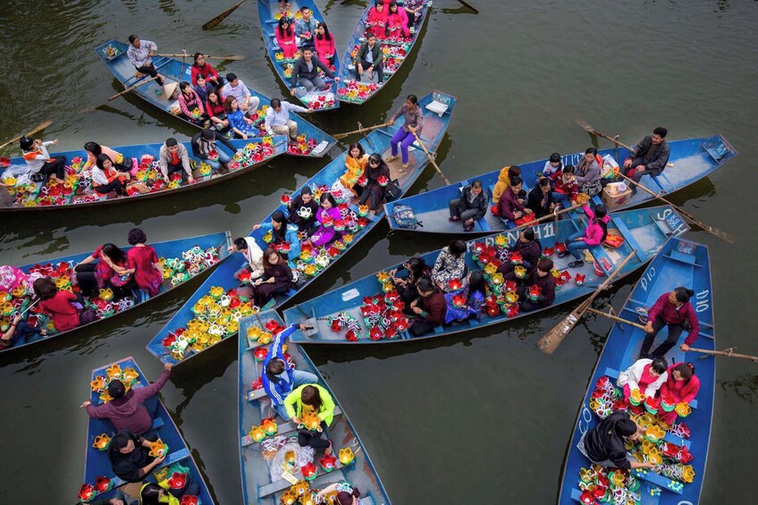 Full-day Pilgrimage Perfume Pagoda from Ha Noi