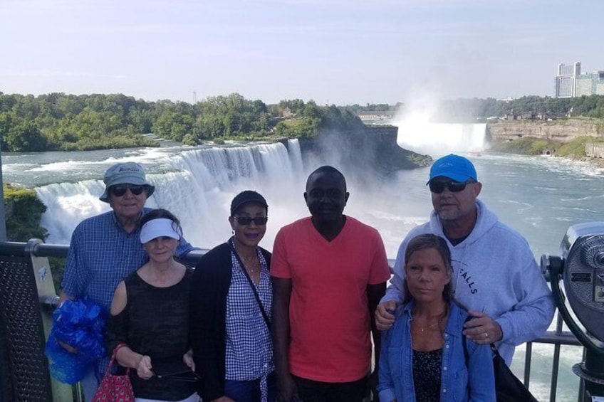 Maid of the Mist walking/ History tour with Trolley and Cave of the Winds