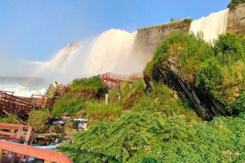 The Cave of the Winds USA Adventure Tour