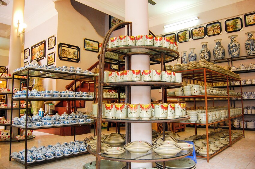 Half-day Bat Trang Ceramics Tour from Ha Noi