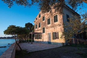 Private tour in Corfu - half day