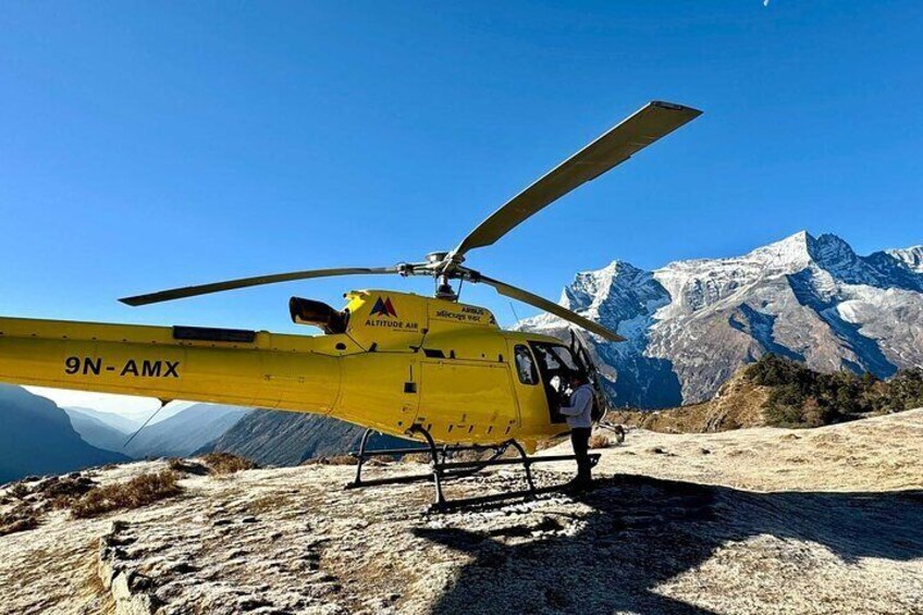 Everest Base Camp Helicopter Tour with landing from Kathmandu