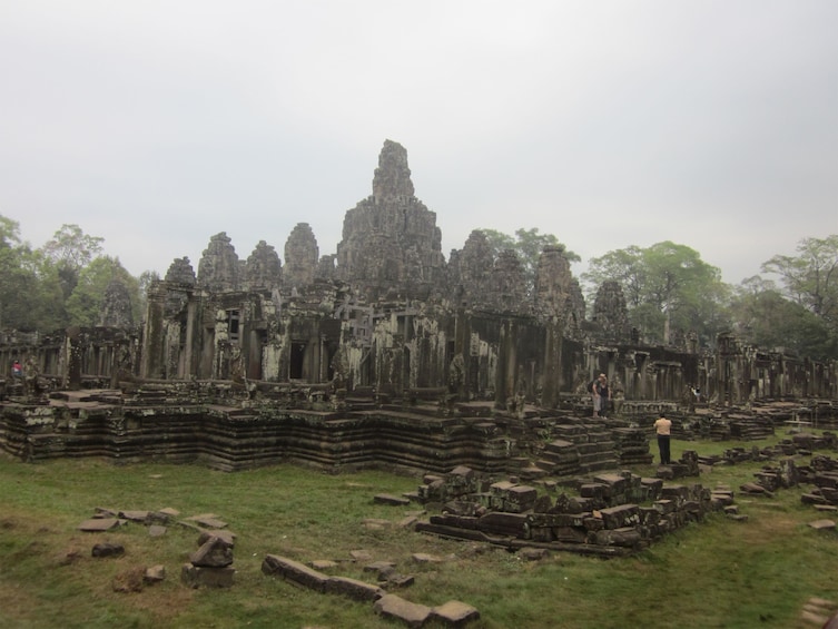 2 Days Angkor Wat and Other Temples Tour