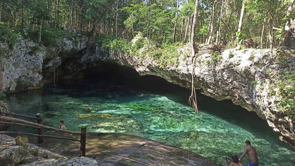 Tulum & Dos Ojos Cenotes Guided Tour