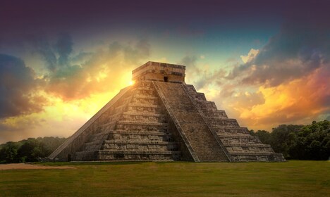 Tour privado de acceso anticipado a Chichén Itzá con cenote y almuerzo buff...