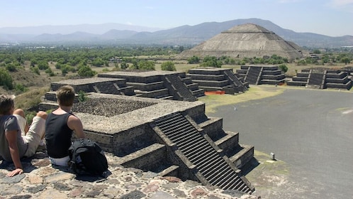 Tour Teotihuacán, Santuario de Guadalupe y Tlatelolco