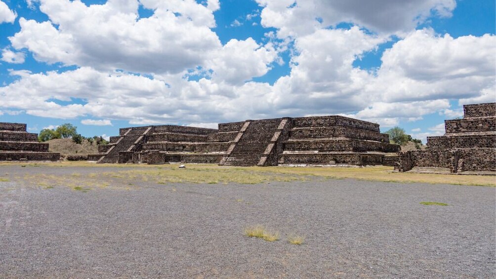 Teotihuacan, Shrine of Guadalupe & Tlatelolco Tour 