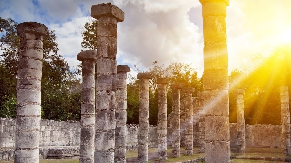 Chichen Itza, Cenote & Valladolid All Inclusive Tour