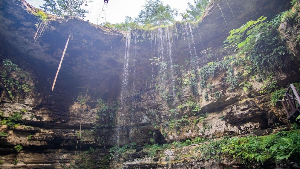Chichen Itza, Cenote & Valladolid All Inclusive Tour