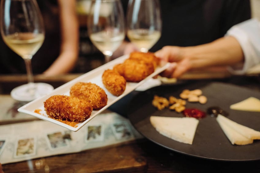 Tapas, Taverns & History Food Tour of Madrid