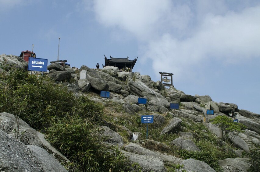 Full-day Yen Tu Mountain - Pilgrimage Land from Ha Long