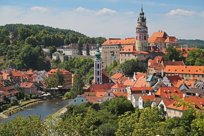 Web less than three hours away from prague, the medieval town of cesky krumlov not only offers the perfect day trip, but it's also one of the best places to visit in the czech republic. Cesky Krumlov Day Trip from Prague