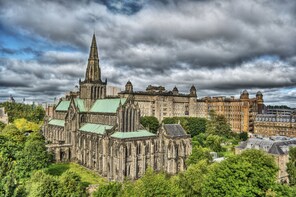 Glasgow, Loch Lomond, Loch Katrine and Doune Castle-Italian