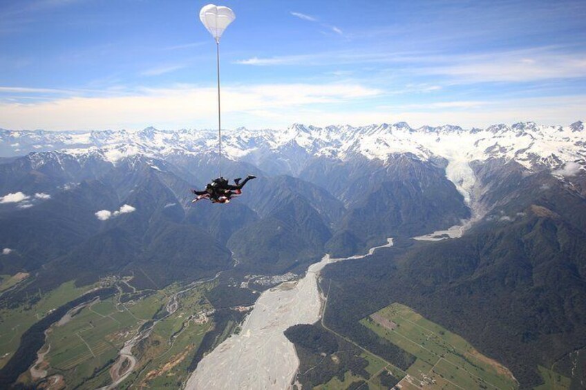 Tandem Skydiving- Waiho River and Franz Josef Glacier