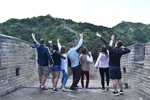 English -Speaking Driver Service to Mutianyu Great Wall