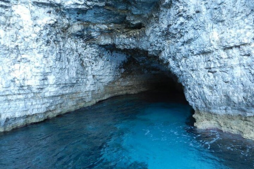 Comino Cave