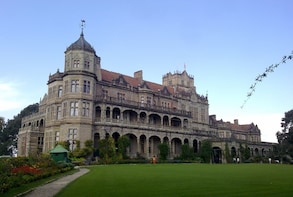Explore Shimla - Viceregal Lodge, State Museum, Jakku temple