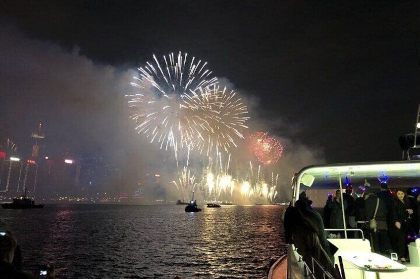 2024 New Year's Eve Fireworks Open Bar Yacht Cruise Hong Kong