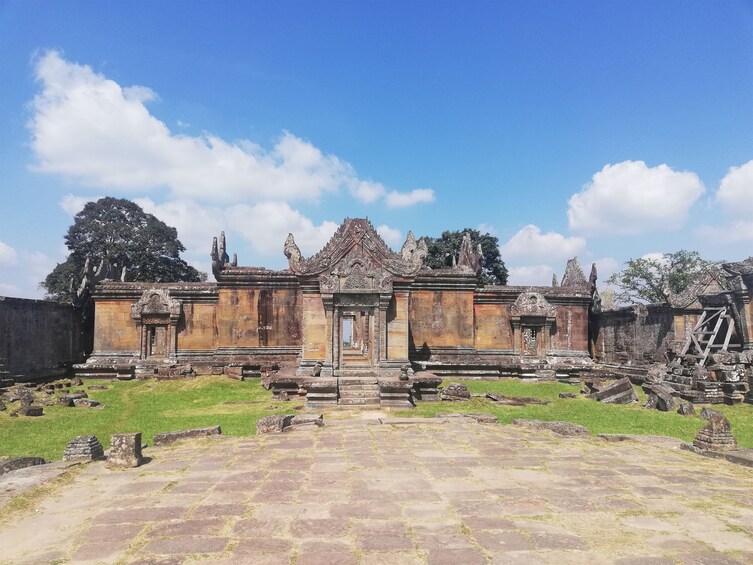 Koh ker and Preah Vihear Temple Tour from Siem Reap Town