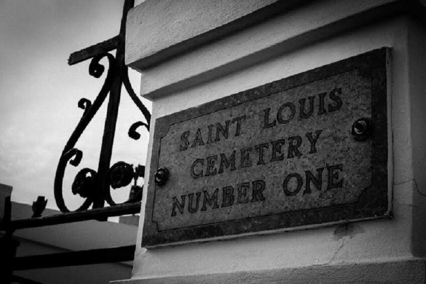 Cemetery Tour of St. Louis #1