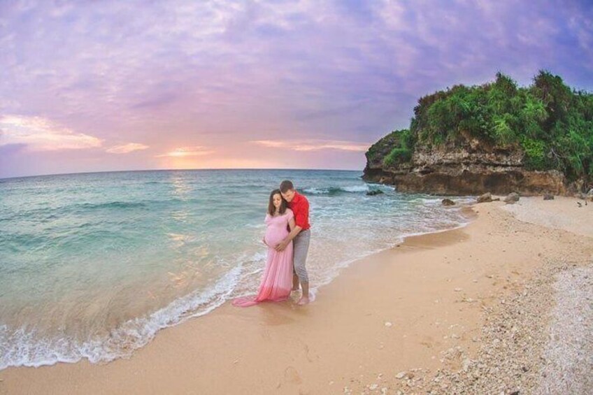 Private Photo Session with a Local Photographer in Okinawa