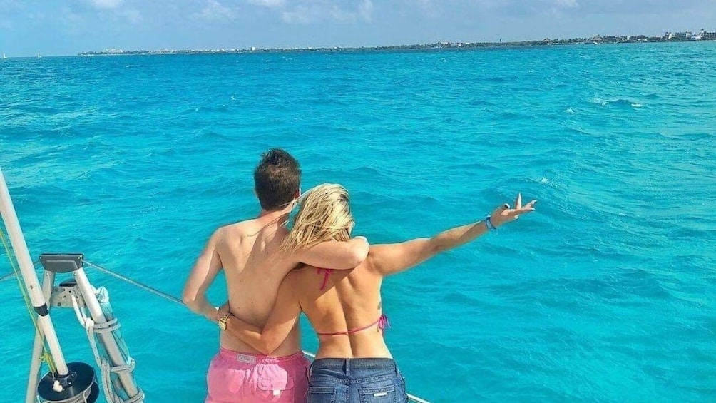 Isla Mujeres: All-Inclusive Catamaran Tour