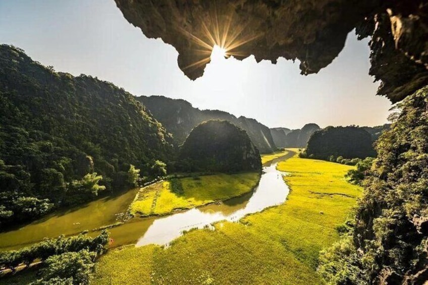 Limousine Bus from Hanoi to Ninh Binh/Tam Coc